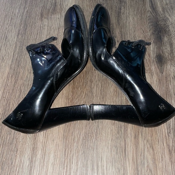 CHANEL BLACK PATENT LEATHER Lace Up HEEL OXFORD SHOES size - 37 - Picture 3 of 8